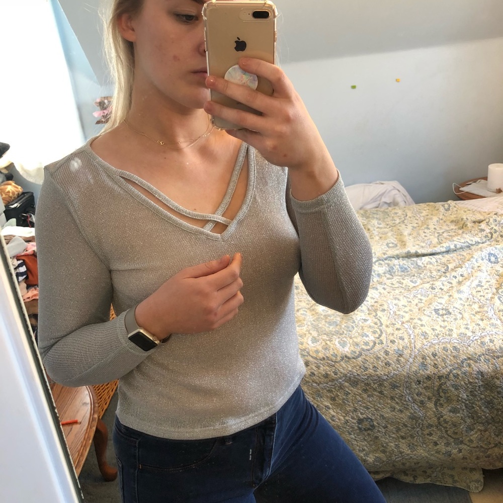 ✨Sparkle V Neck Top